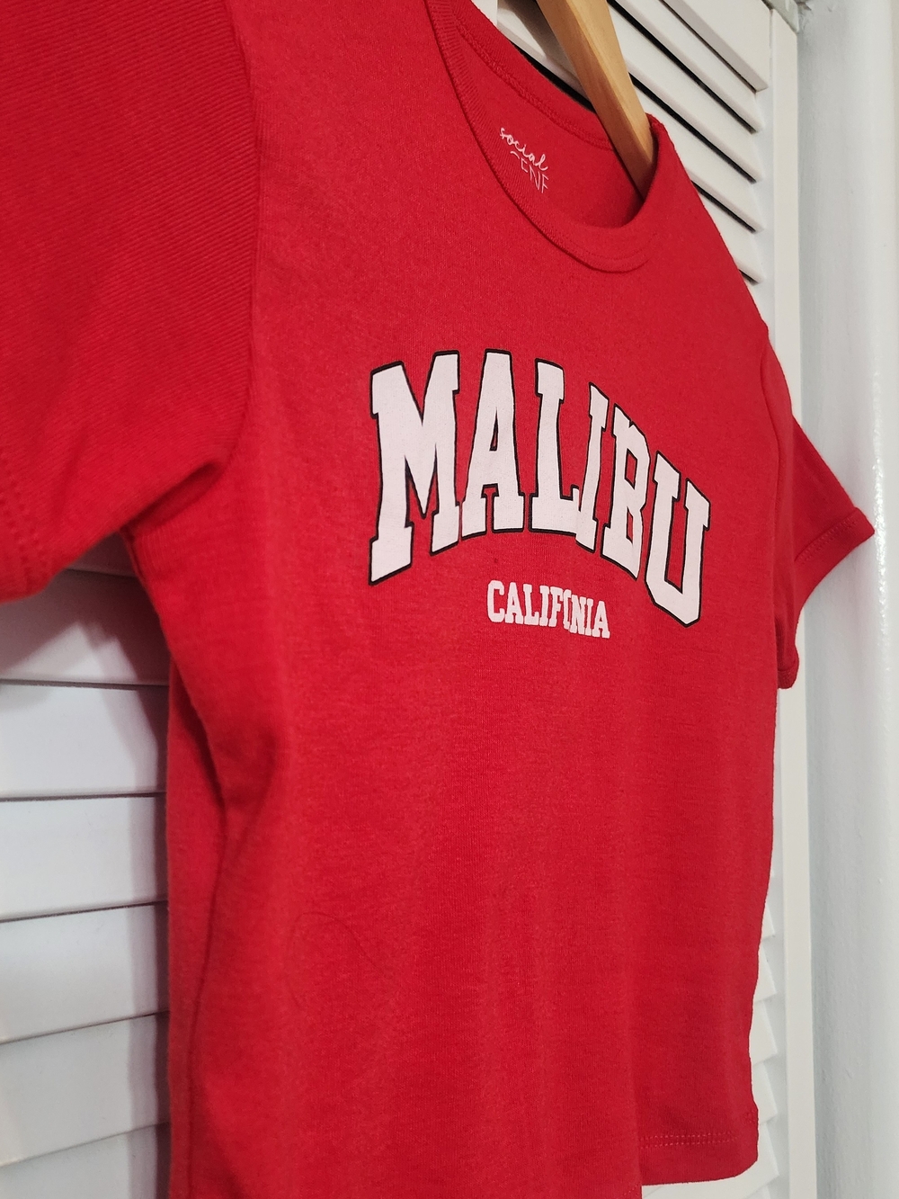 Social Scene- Malibu California Red Crop Tee